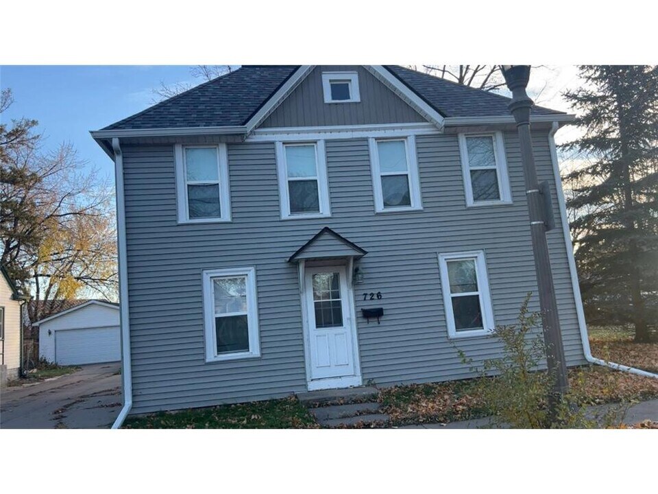 726 Randolph Ave in St. Paul, MN - Building Photo