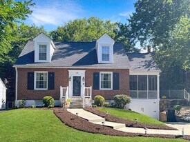 108 Manchester Ave in Danville, VA - Building Photo