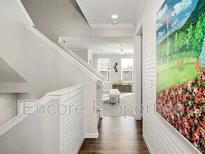 551 Grand Central Sta in Apex, NC - Building Photo - Building Photo