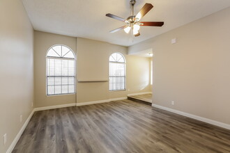 3125 Clamdigger Ln in Las Vegas, NV - Building Photo - Building Photo