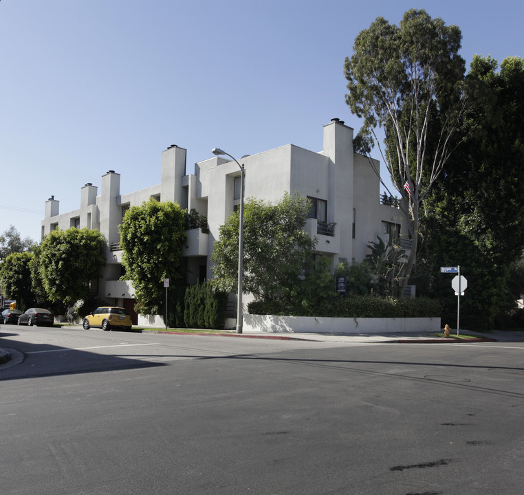 Prestige Apartments in Los Angeles, CA - Building Photo