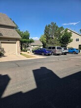 1470 S Quebec Way in Denver, CO - Foto de edificio - Building Photo