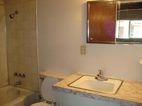 335 Raffetto Dr in Reno, NV - Building Photo - Building Photo