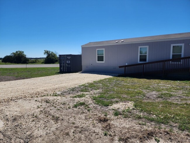 220 CR 2600 in Lometa, TX - Building Photo - Building Photo