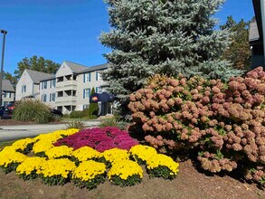 157 Eastern Ave-Unit -304 in Manchester, NH - Foto de edificio - Building Photo