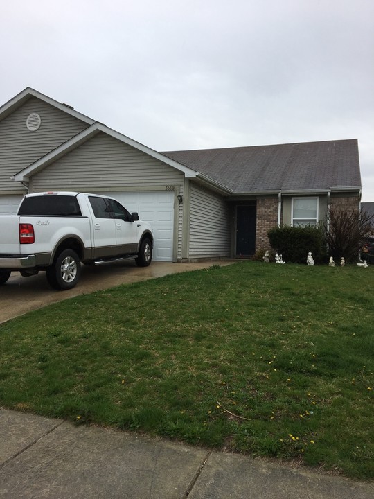 3519 Thornhill Cir E in Lafayette, IN - Foto de edificio