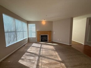 910 Medical Center Dr in Arlington, WA - Building Photo - Building Photo