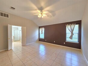 1103 Ridgewood Dr in Leander, TX - Building Photo - Building Photo