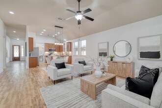 2213 Lookout Range Dr in Leander, TX - Building Photo - Building Photo