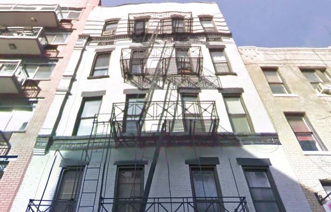 27 Prince St in New York, NY - Building Photo - Building Photo