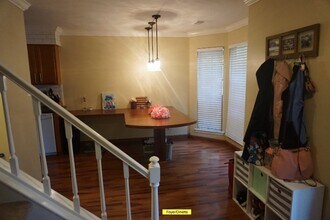 10 Carlyle Ct in Trenton, NJ - Building Photo - Building Photo