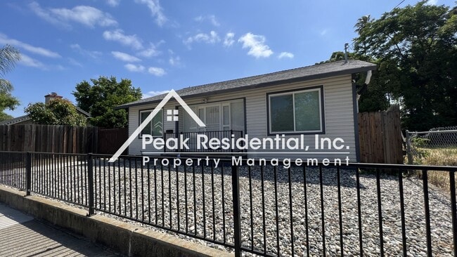 4311 48th St in Sacramento, CA - Building Photo - Building Photo