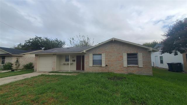 1209 Greencove Dr in Garland, TX - Building Photo