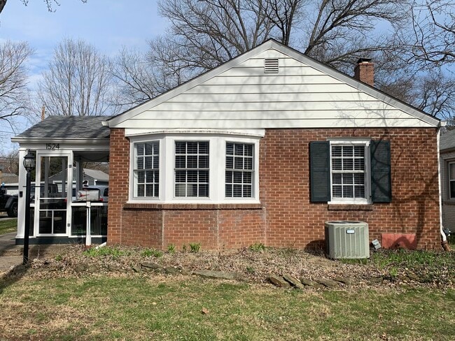 property at 1524 E 54th St