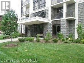 90 Charlton Ave W in Hamilton, ON - Building Photo - Building Photo