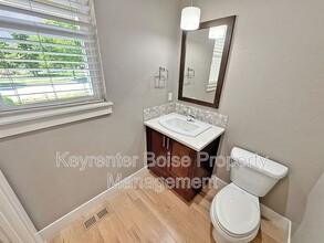 2784 S Trailwood Way in Boise, ID - Building Photo - Building Photo