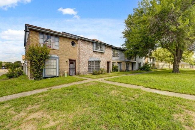 property at 128 Goodson Dr