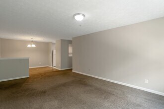 6302 Fairington Village Dr in Stonecrest, GA - Building Photo - Building Photo