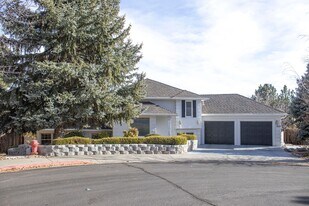 3257 Kingfisher Dr in Reno, NV - Building Photo