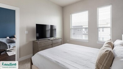 3501 Ross Ave, Unit 5038 in Dallas, TX - Foto de edificio - Building Photo