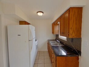 1607 N Erie St in Wichita, KS - Building Photo - Building Photo