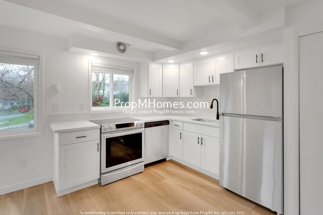 property at 7026 N Burlington Ave