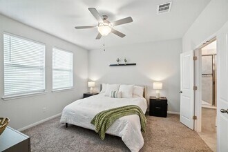 324 Mountain Valley St in Georgetown, TX - Building Photo - Building Photo