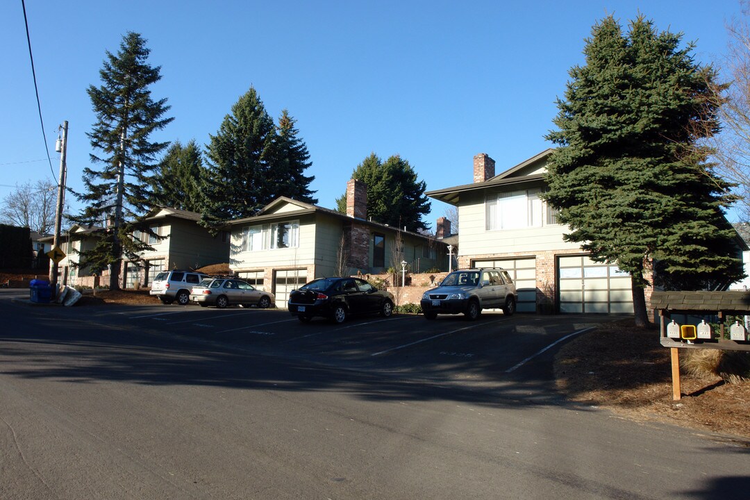 6321-6337 NE 45th Ave in Portland, OR - Foto de edificio