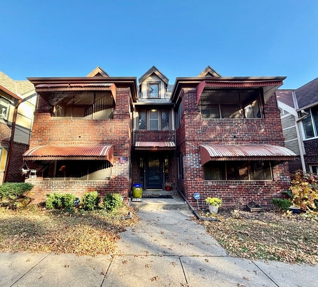 property at 5017-5019 Wyandotte St