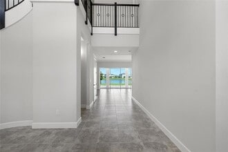 5418 Empire Dr in Westlake, FL - Foto de edificio - Building Photo