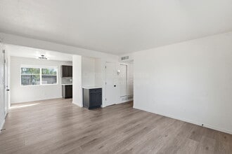 3601 S Calle Polar in Tucson, AZ - Building Photo - Building Photo