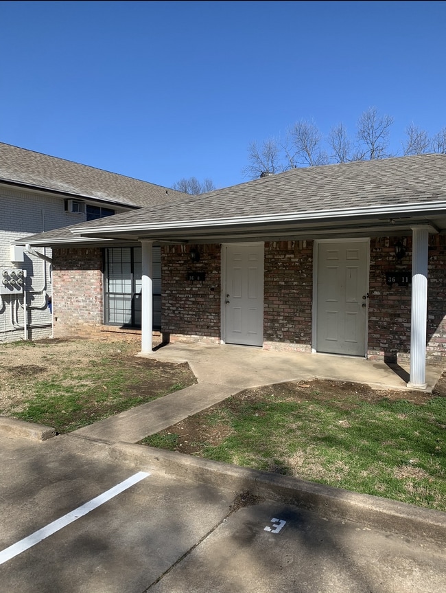 3611 Barry Ave, Unit 3611