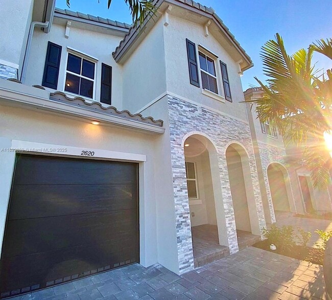 property at 2620 SE 11th Ct