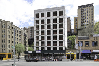 4452 Broadway in New York, NY - Building Photo - Building Photo