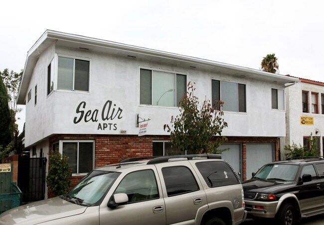 Sea Air Apartments in Long Beach, CA - Building Photo - Building Photo