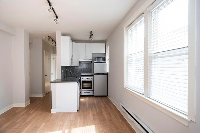 515 W Belmont Ave, Unit 1