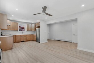74 Ruthven St, Unit 1 in Boston, MA - Building Photo - Building Photo