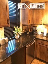 221 E 50th St-Unit -8D in New York, NY - Building Photo - Building Photo