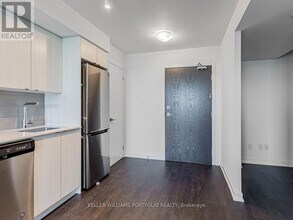1401-1401 O'Connor Dr in Toronto, ON - Building Photo - Building Photo