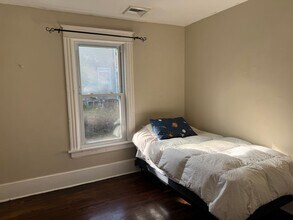 9 Bartlett St in Poughkeepsie, NY - Foto de edificio - Building Photo