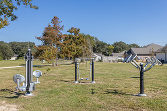 Heatherwood Apartments - Luxury Senior Living in Ville Platte, LA - Building Photo - Building Photo