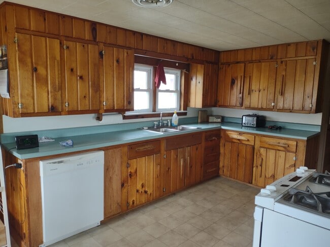 property at 18945 195th Ave