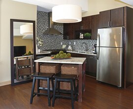 Lake Susan Apartments in Chanhassen, MN - Building Photo - Interior Photo