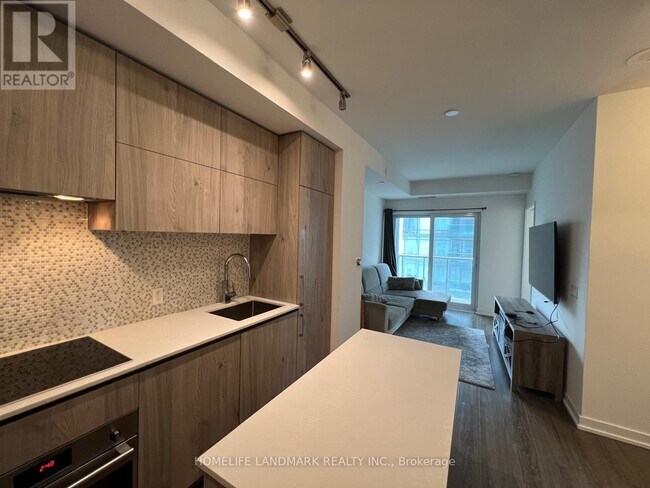 1-1801 Yorkville Ave