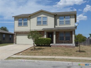 664 Northern Lights Dr in New Braunfels, TX - Building Photo - Building Photo