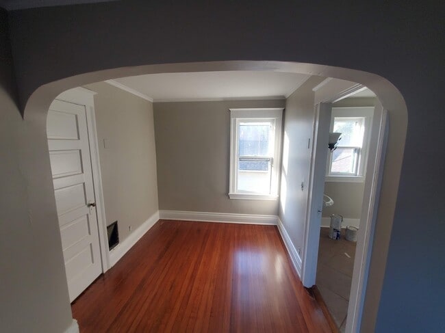 property at 10 Whalin St