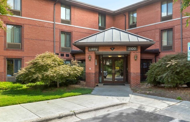 Furnished Studio-Raleigh - Cary - Regency