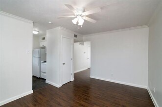 2816 Throckmorton St in Dallas, TX - Building Photo - Building Photo