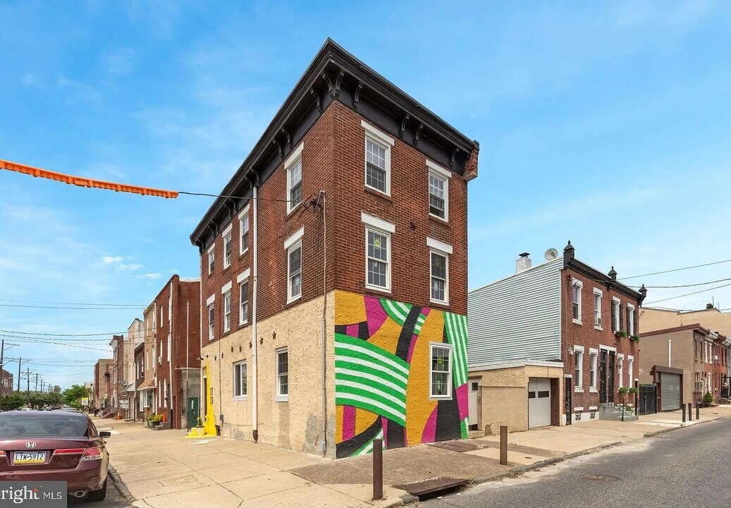 2723 E Huntingdon St, Unit 2nd Floor in Philadelphia, PA - Building Photo