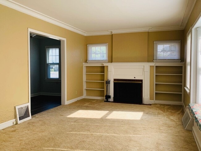 7031 40th Ave in Kenosha, WI - Building Photo - Building Photo